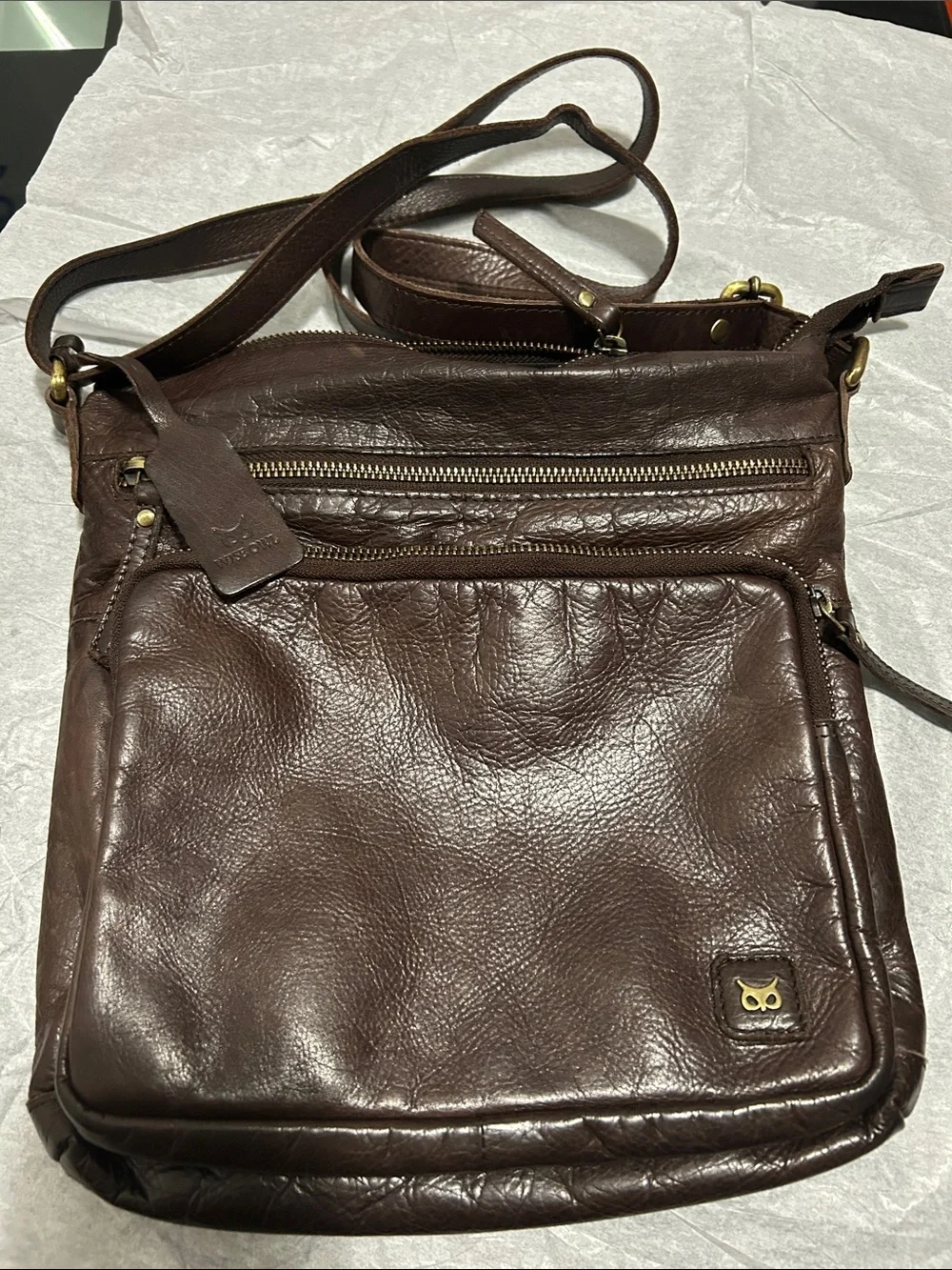 WISI OWL Brown Leather Crossbody Bag with Owl Accent - Unknown Brand